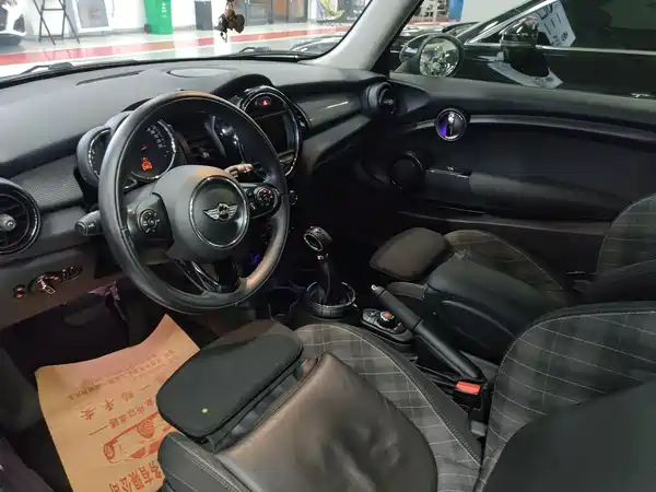 MINI 2016