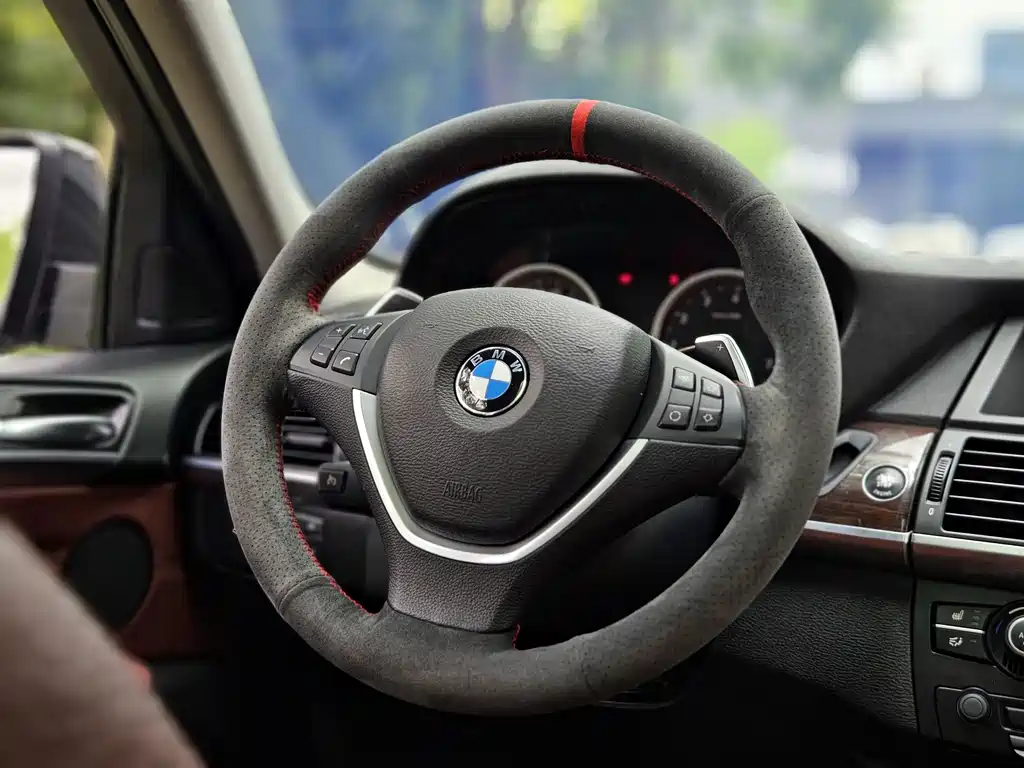 BMW X6 2011 — фото 23