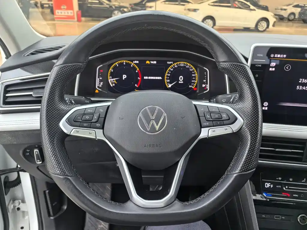 Volkswagen Tiguan L 2023 — фото 7