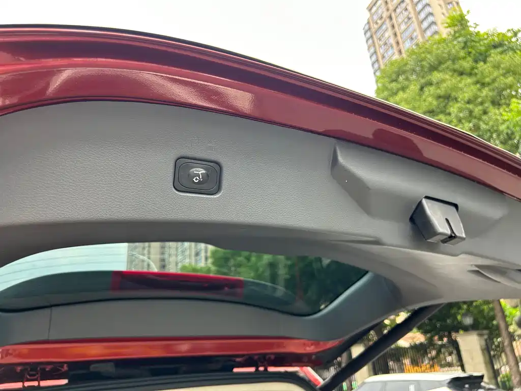Ford Everest 2016 — фото 22