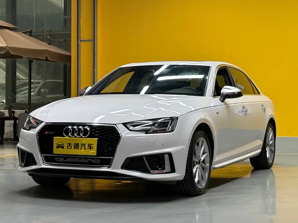 Audi A4L 2019