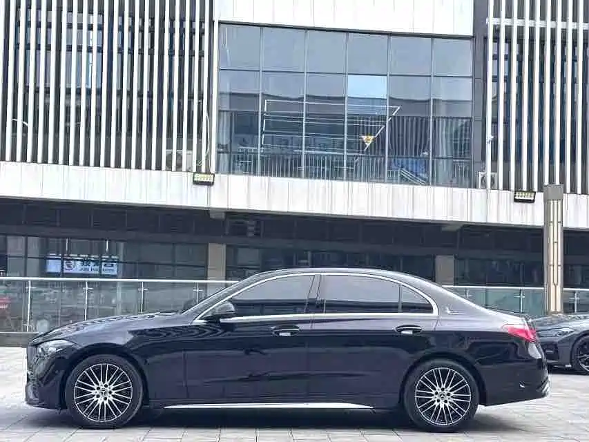 Mercedes-Benz C-Class 2022