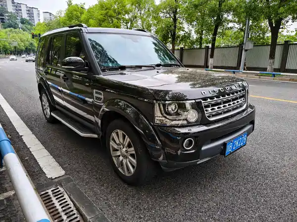 Land Rover Discovery 2016