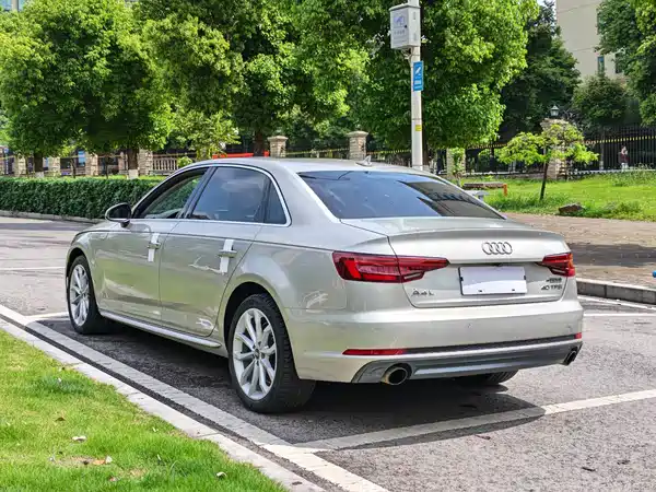 Audi A4L 2018