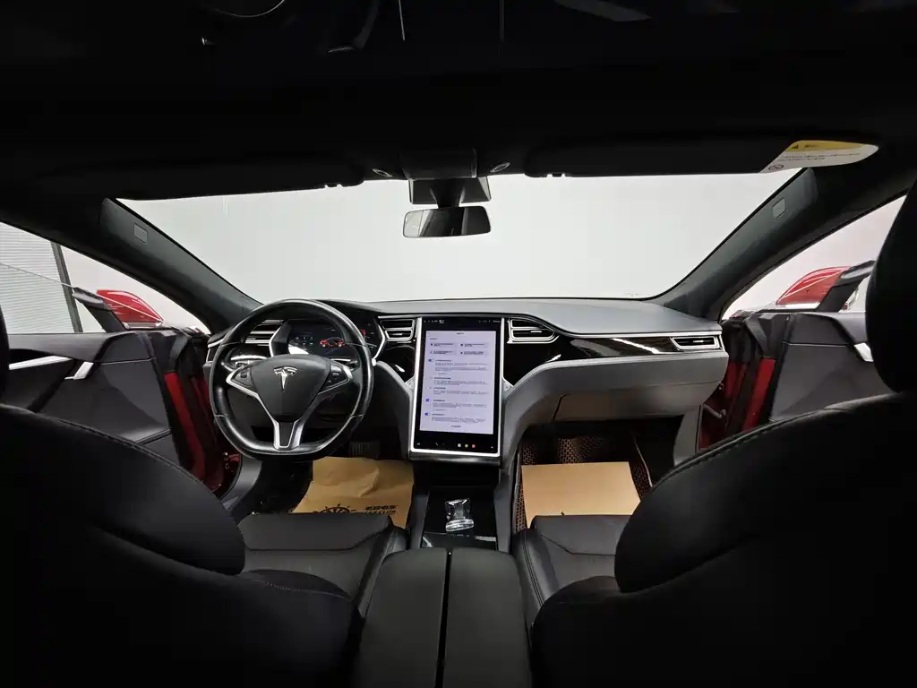 Tesla Model S 2017 — фото 19