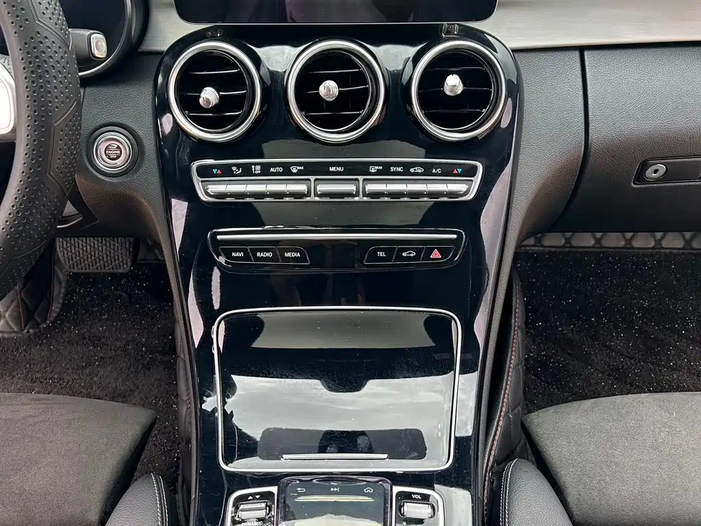 Mercedes-Benz C-Class 2020 — фото 13