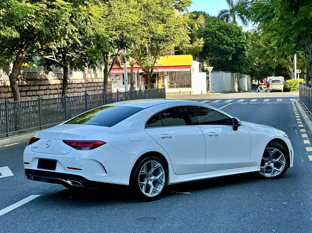 Mercedes-Benz CLS 2022 — фото 7