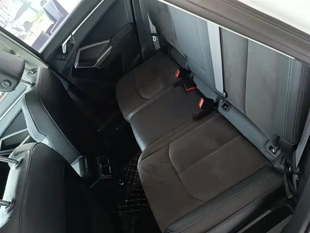 Audi Q3 2023 — фото 17