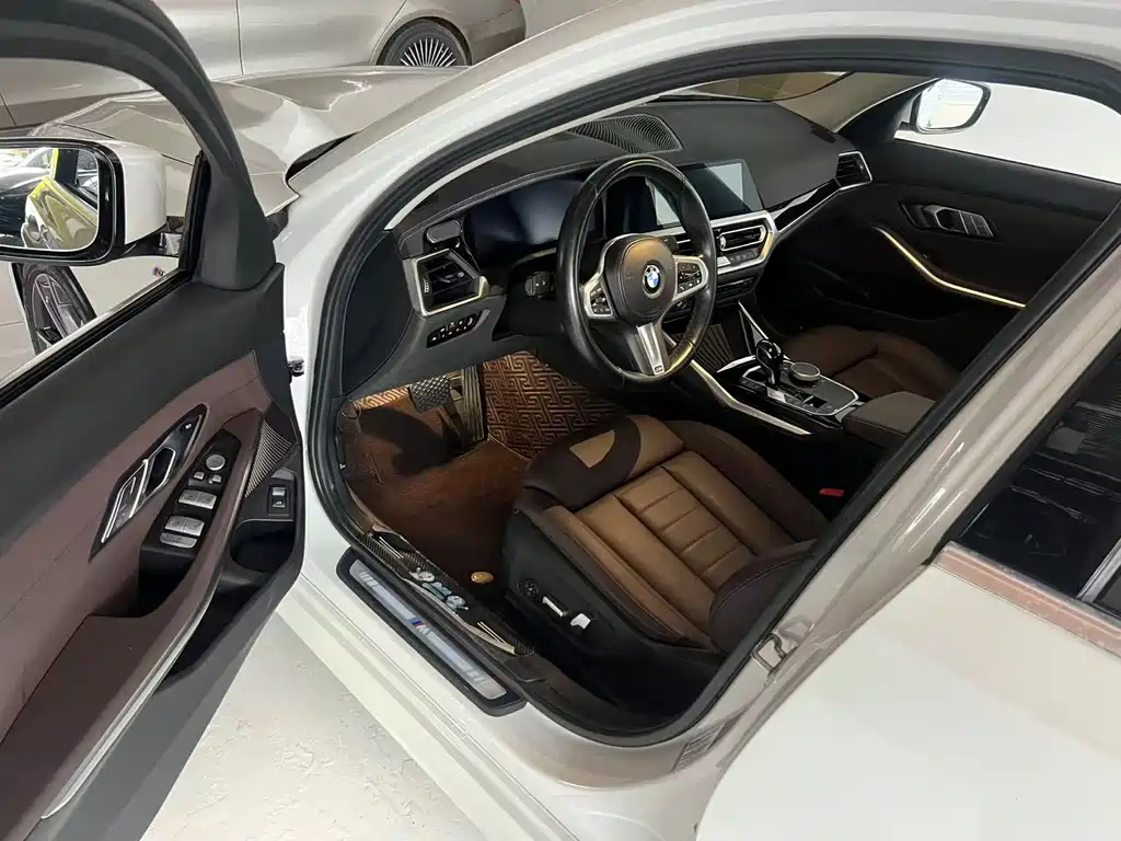 BMW 3 Series 2021