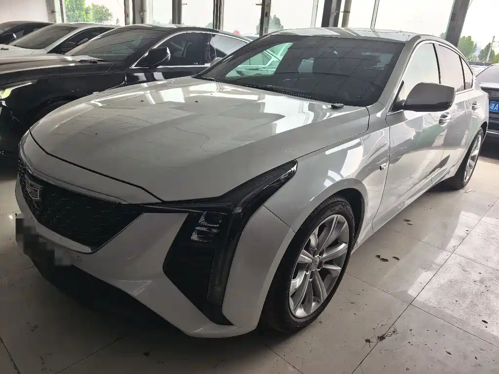 Cadillac CT5 2024 — фото 1