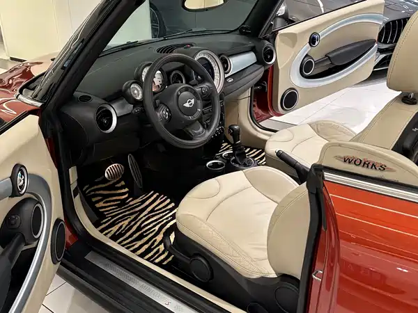 MINI 2012