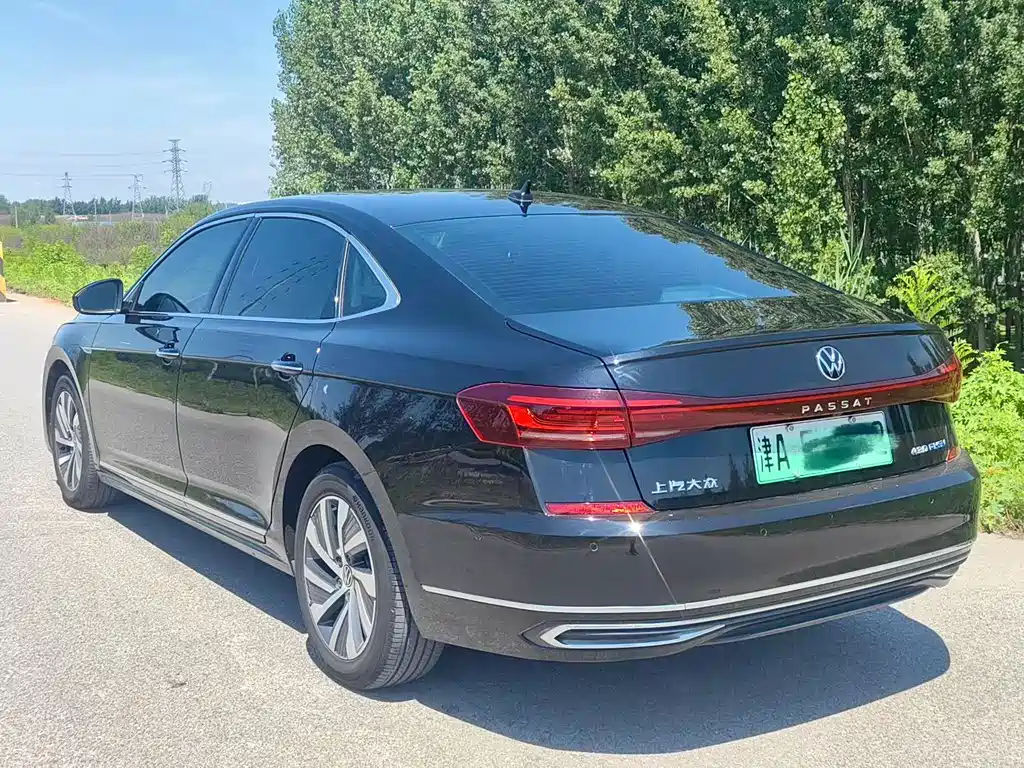 Volkswagen Passat PHEV 2022 — фото 5