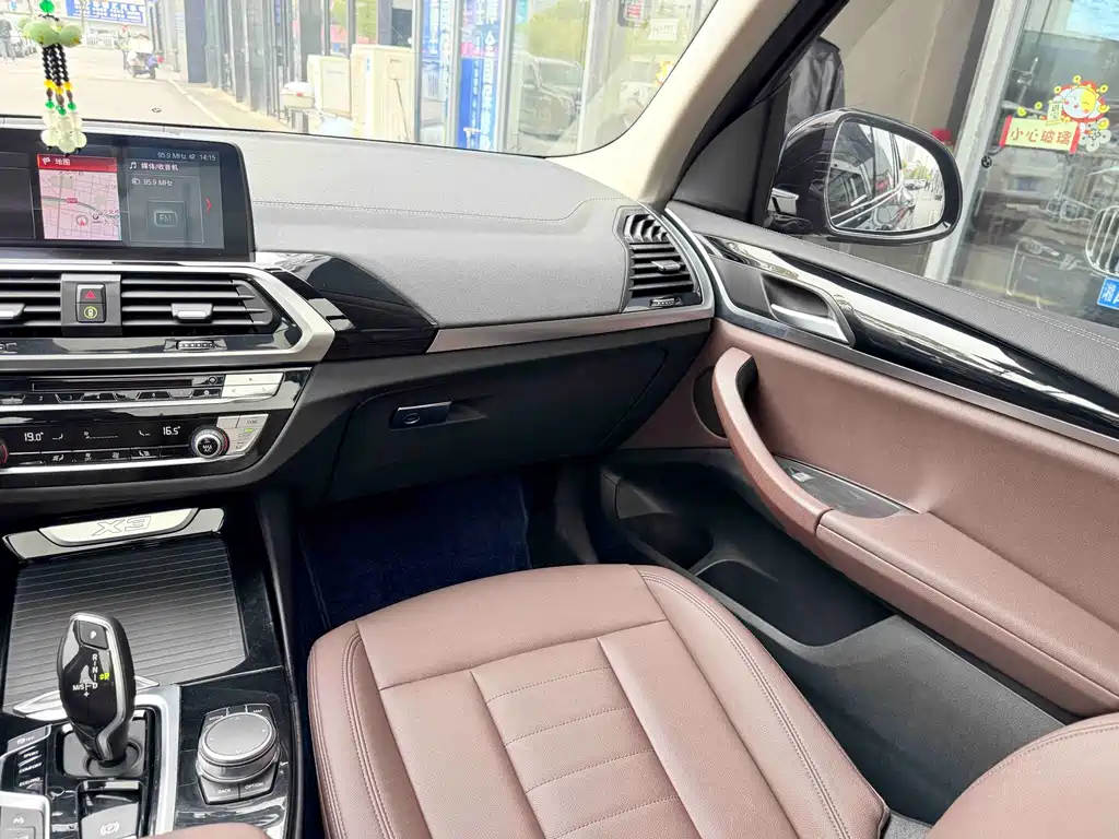 BMW X3 2019 — фото 12