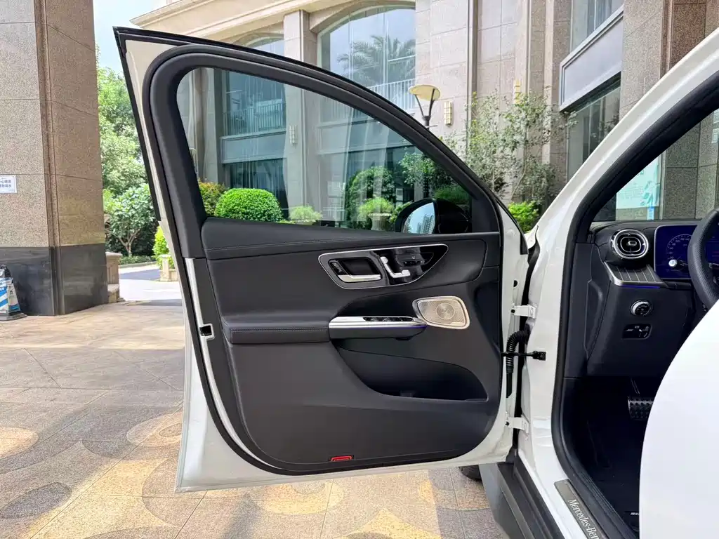 Mercedes-Benz GLC Coupe 2025 — фото 17