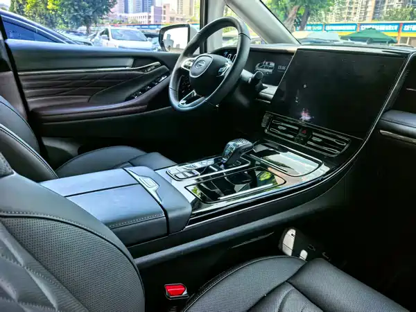 GAC Trumpchi M8 2024