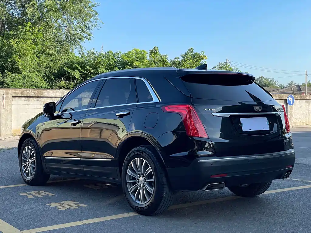 Cadillac XT5 2018 — фото 17