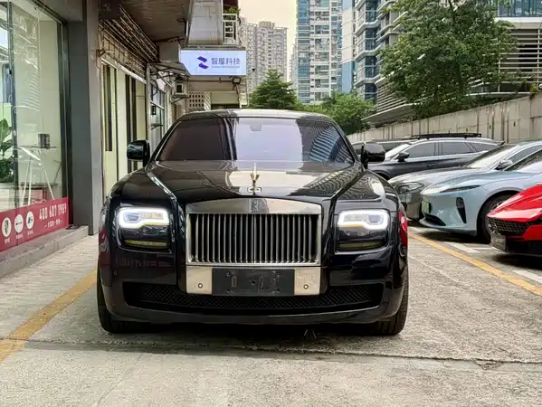 Rolls-Royce Ghost 2011