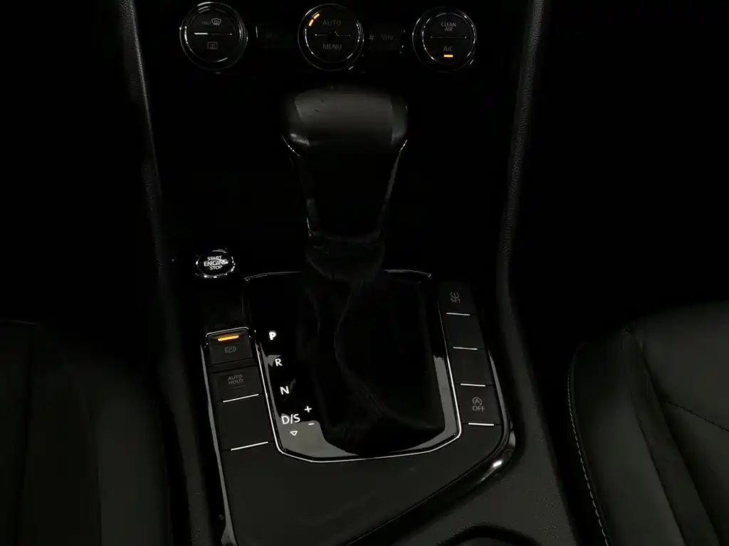 Volkswagen Tiguan L 2021 — фото 13