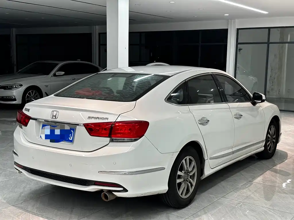 Honda Spirior 2018 — фото 6