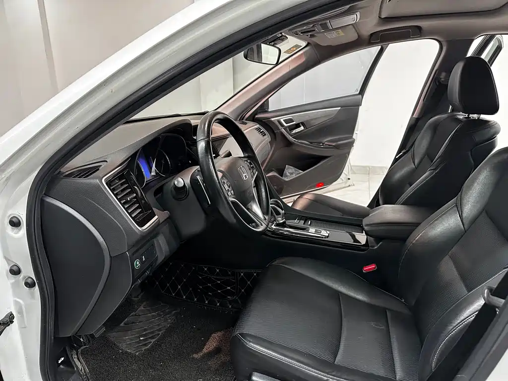 Honda Spirior 2018 — фото 7