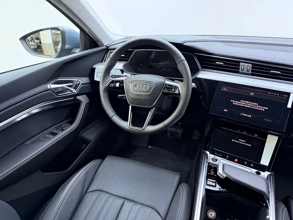 Audi e-tron 2026 — фото 12