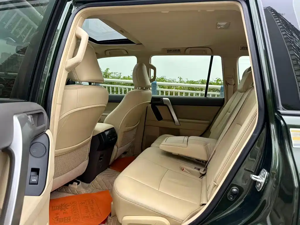 Toyota Prado 2017 — фото 15