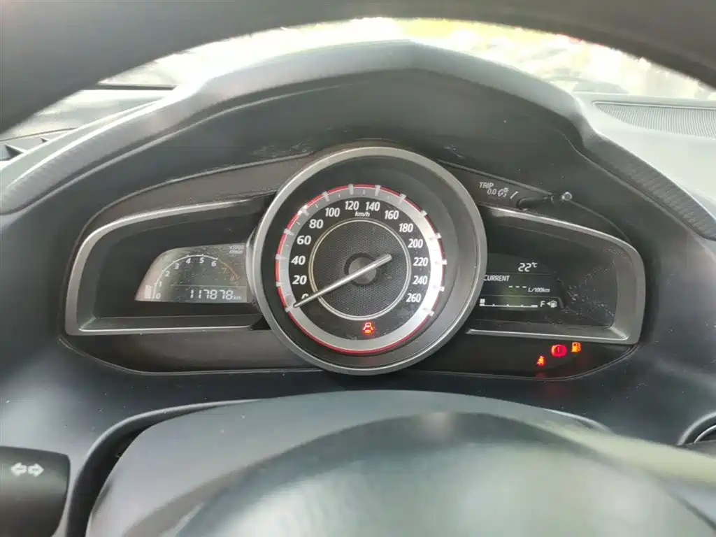 Mazda 3 Axela 2015 — фото 12