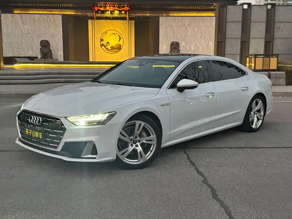 Audi A7L 2023 — фото 1