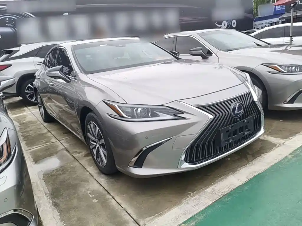 Lexus ES 2021 — фото 4