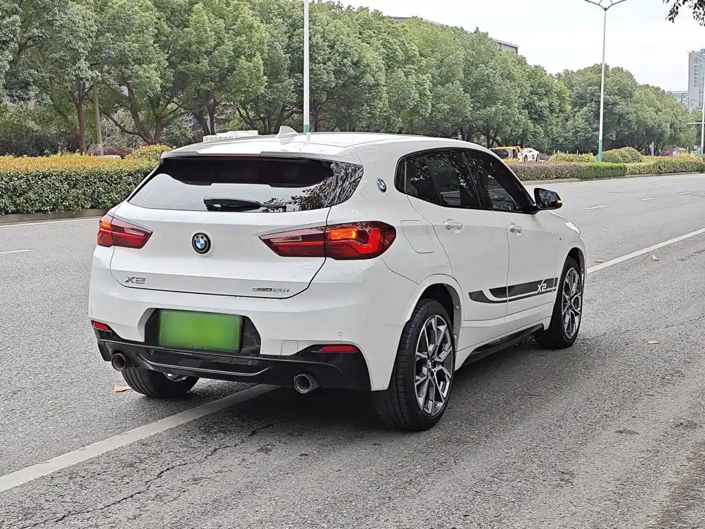 BMW X2 2021 — фото 22
