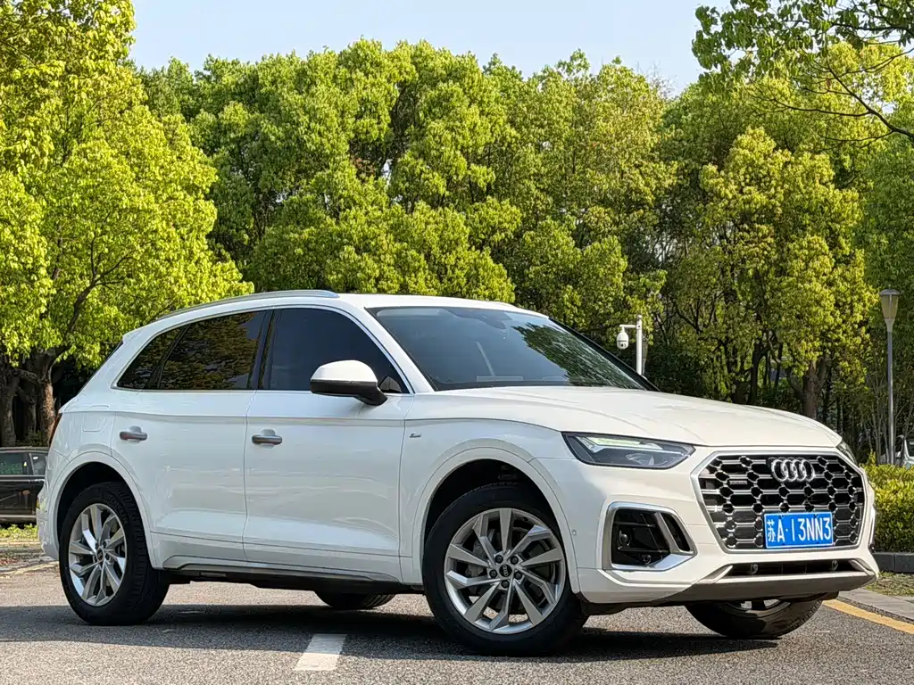 Audi Q5L 2022 — фото 3