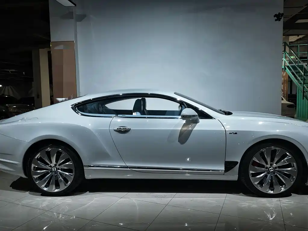 Bentley Continental 2015