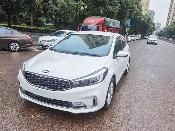 Kia K3 2016