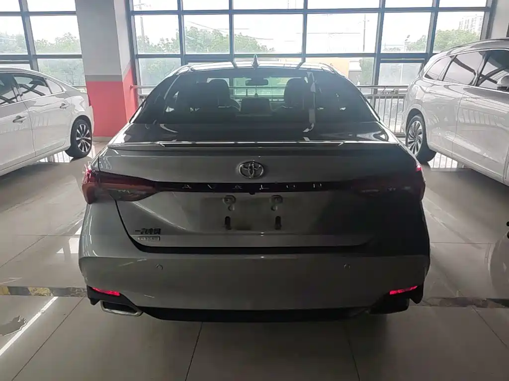 Toyota Avalon 2021