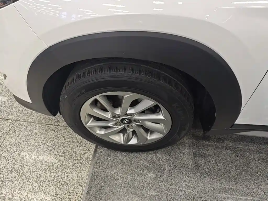 Hyundai Tucson 2019 — фото 23