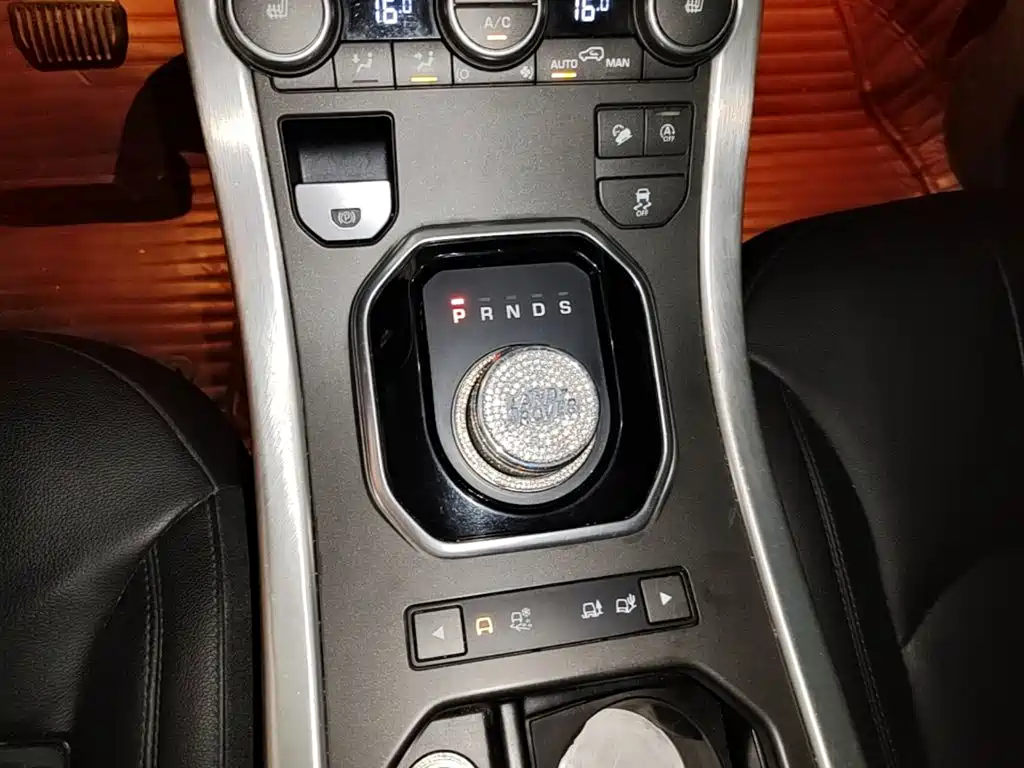 Land Rover Range Rover Evoque 2018 — фото 14