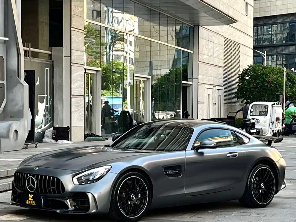 Mercedes-Benz AMG GT 2017 — фото 1