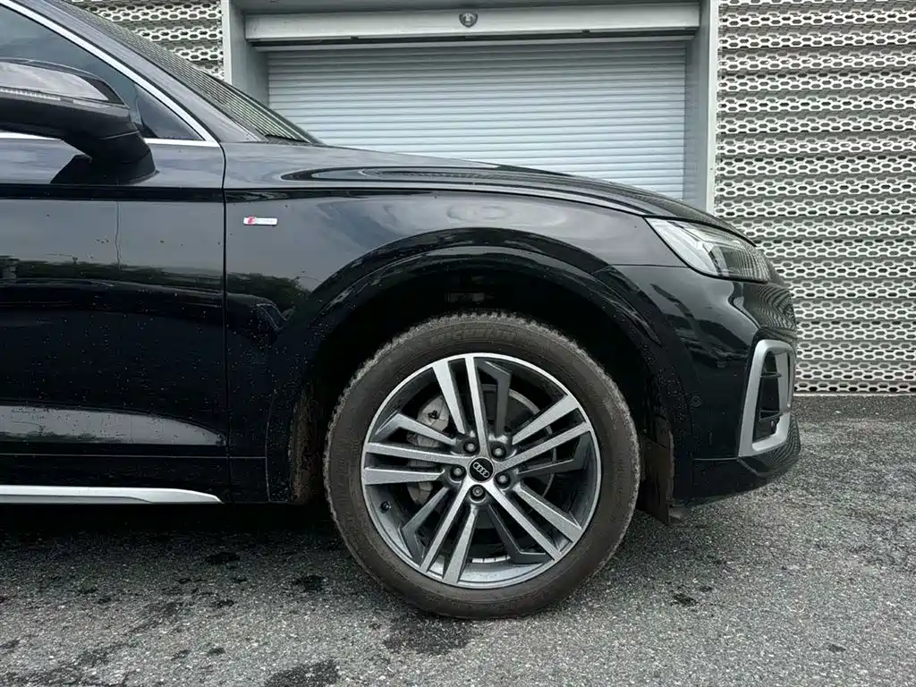 Audi Q5L 2022 — фото 5