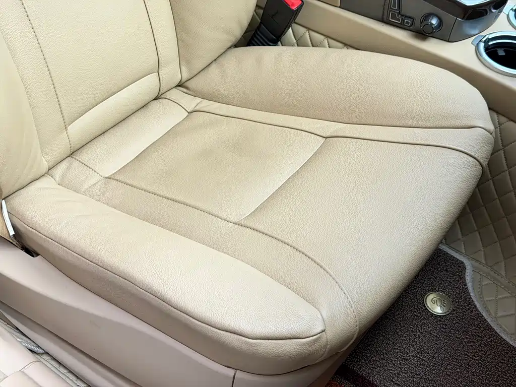 BMW 7 Series 2008 — фото 24