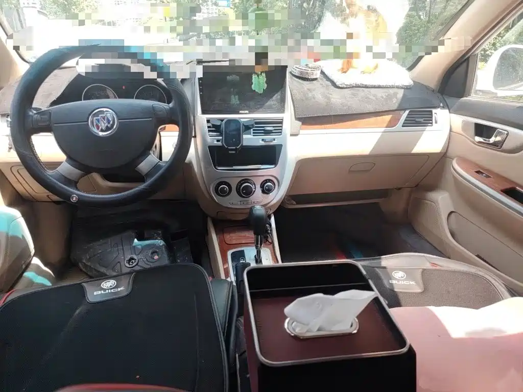 Buick Excelle 2015 — фото 13