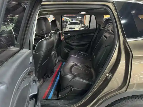 Buick Envision Plus 2019
