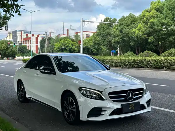 Mercedes-Benz C-Class 2019
