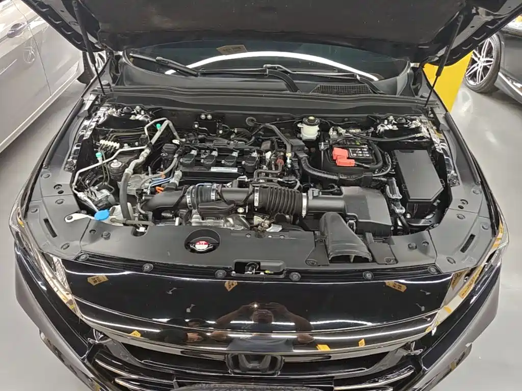 Honda Accord 2022 — фото 20