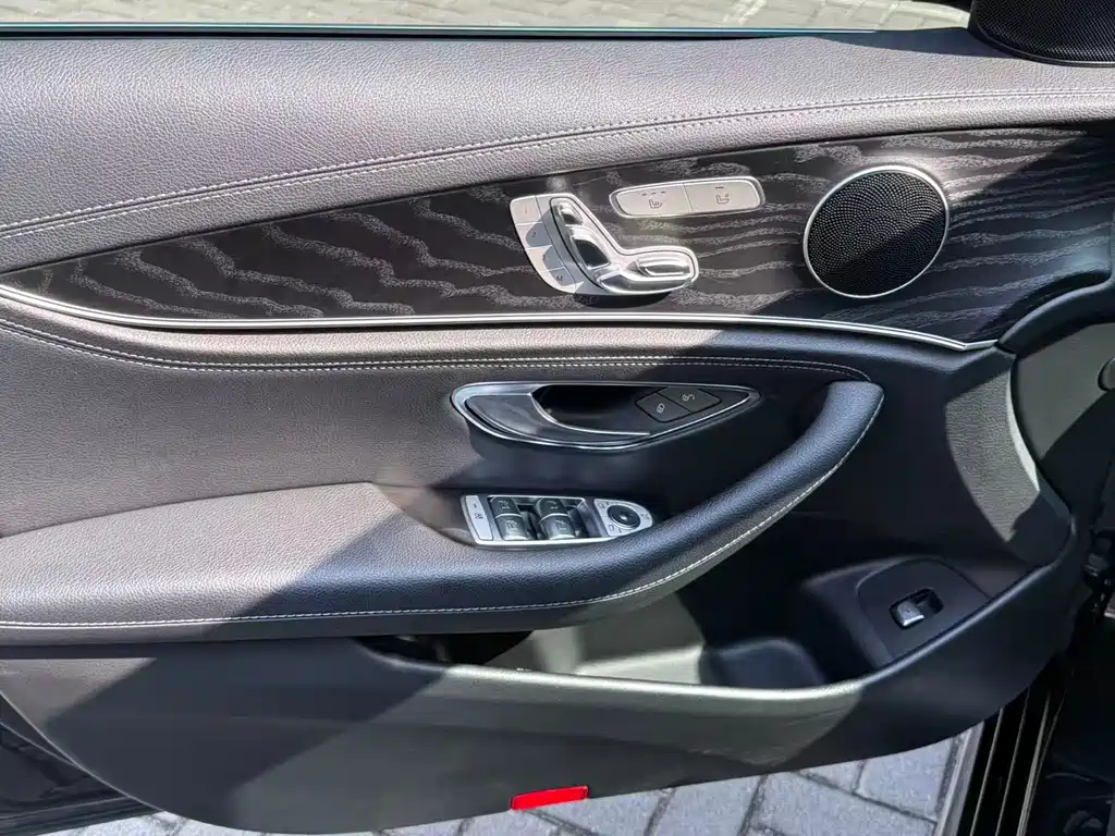 Mercedes-Benz E-Class 2018 — фото 8