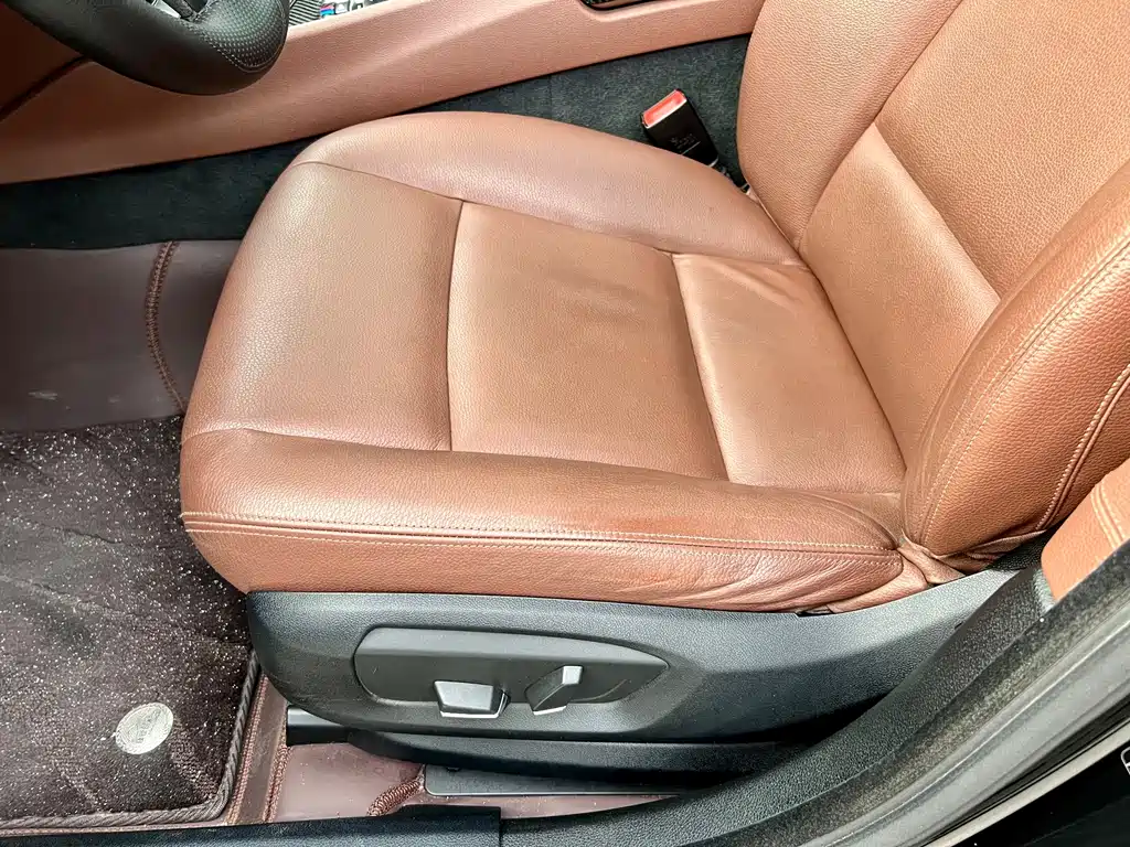 BMW 5 Series GT 2016 — фото 12