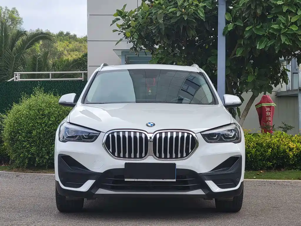 BMW X1 2021 — фото 2