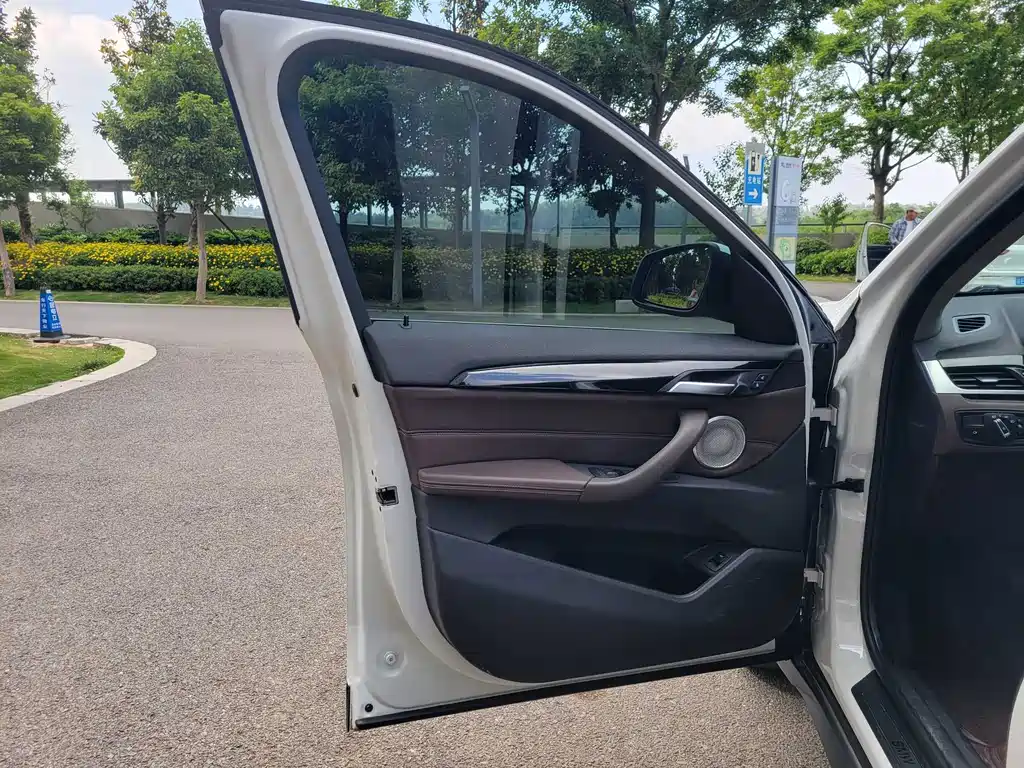 BMW X1 2021 — фото 10