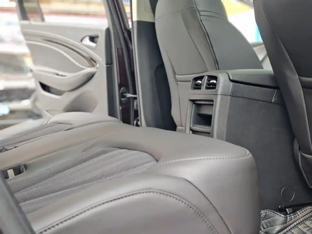 Buick Envision Plus 2019 — фото 20
