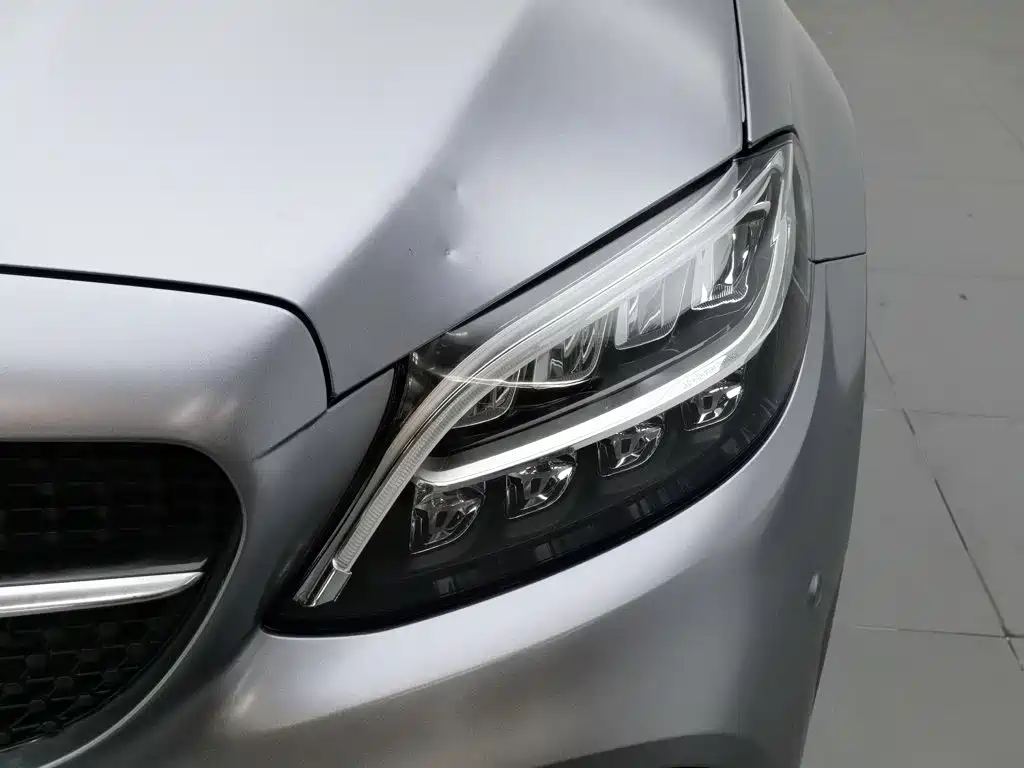 Mercedes-Benz C-Class 2021
