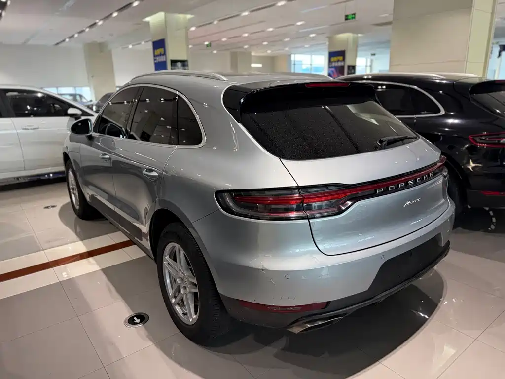 Porsche Macan 2020 — фото 7
